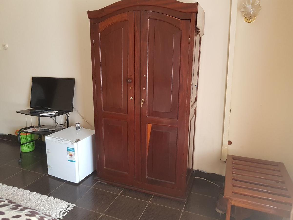 ホテルCentre D' Accueil Joli Reve Kisangani エクステリア 写真